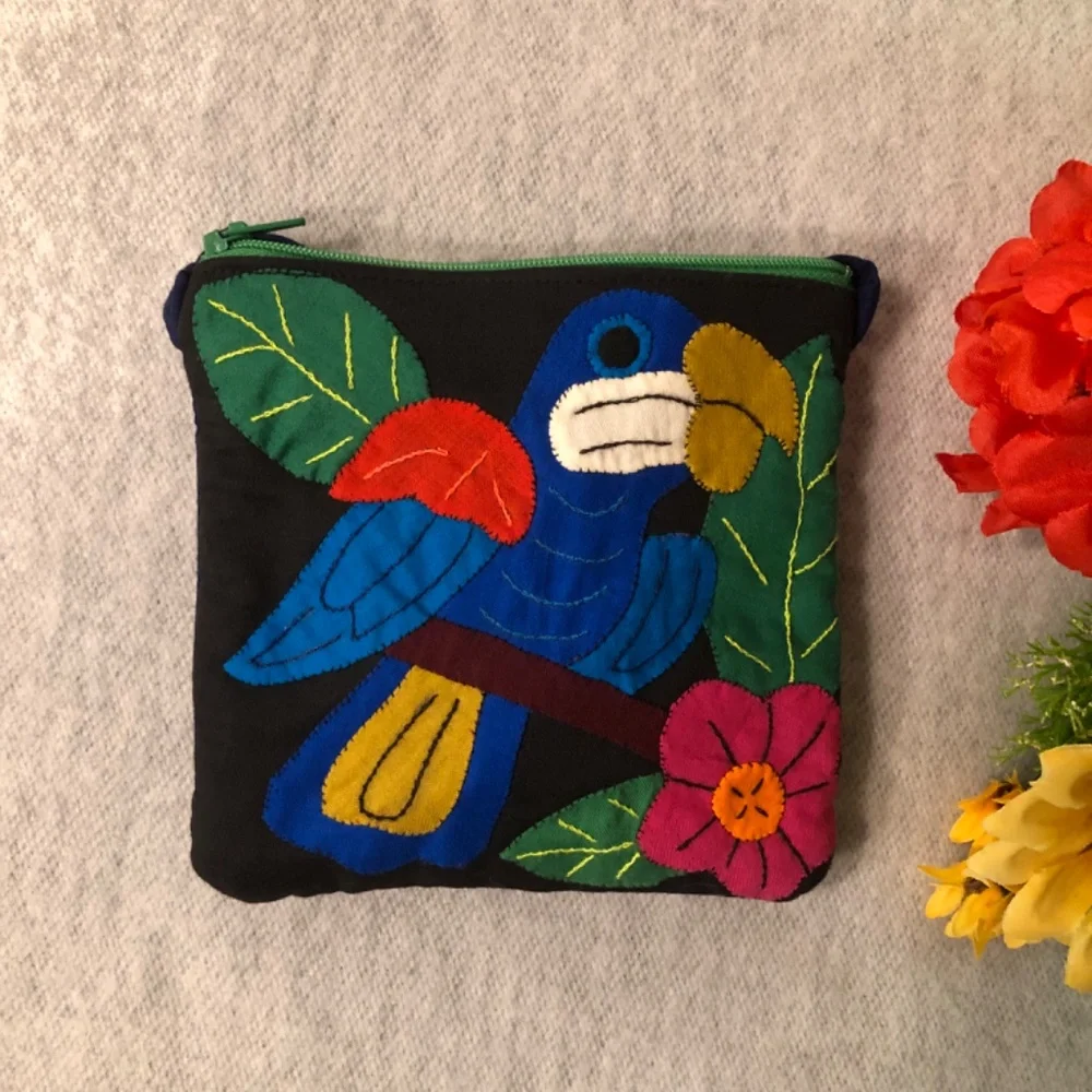 NWOT - Parrot Appliquéd Mini Bag_15